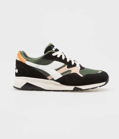 Sneakers N902 DIADORA