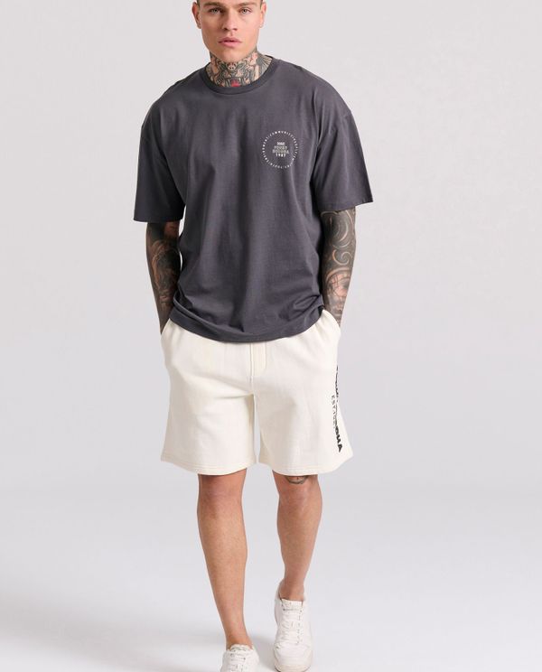 Relaxed fit αθλητική βερμούδα με branded κέντημα